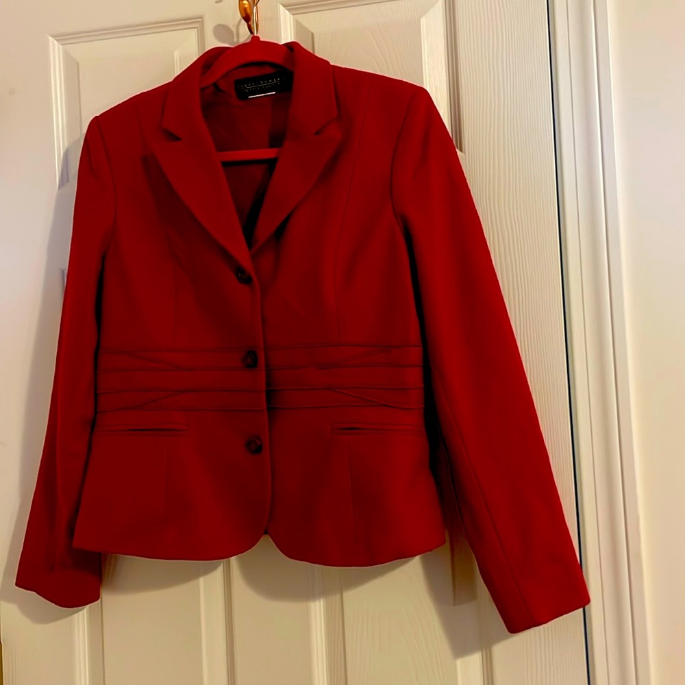 Harve Benard by Benard Holtzman wool fully lined red jacket! Great condition.